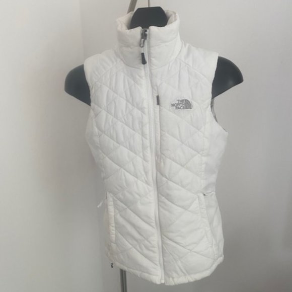 The North Face Jackets & Blazers - The North Face Vest White - Women's Small